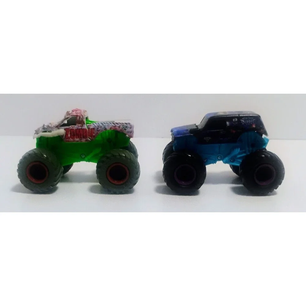 SPIN MASTER MONSTER JAM SMASH & BASH LOT SON-UVA-GRAVE DIGGER ZOMBIE ETC